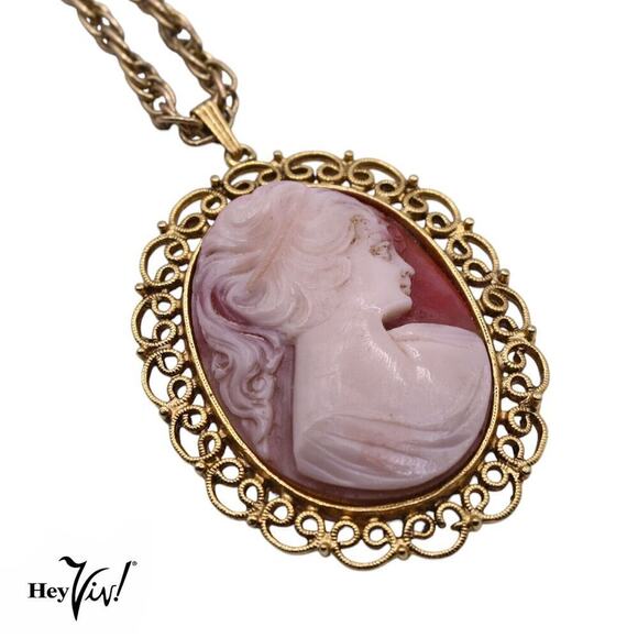 Vintage Cameo Pendant Necklace w Ornate Scalloped Frame 30" Chain - Hey Viv - Picture 2 of 5